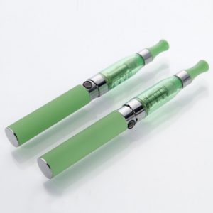 650mah-electronic-cigarette-battery-and-atomizer-and-us-standard-power-adapter-green_650x650.jpg