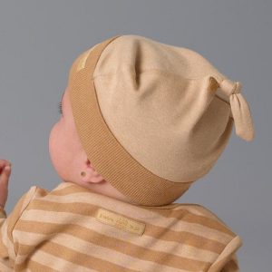 baby-top-knot-hat.jpg